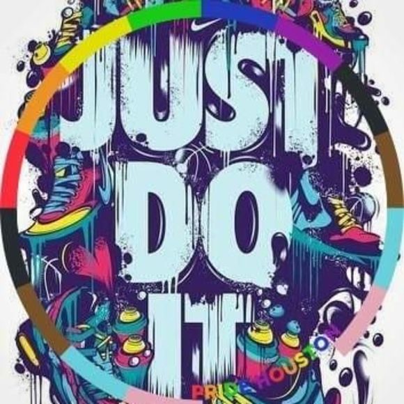 Meet your Posher, Cassandra - Picture 1 of 1